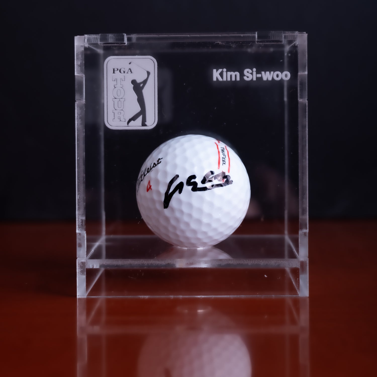 Pelota Firmada - Kim Si-woo